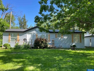 710 Elm St, Gresham, NE 68367