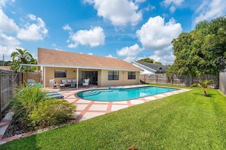 9102 Bedford Dr, Boca Raton, FL 33434