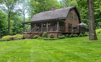 1206 Hollow Rd, Clinton Corners, NY 12514