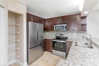 169 Santa Clara Dr Unit 13, Naples, FL 34104