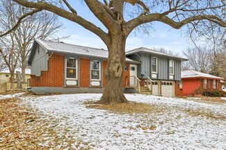 11918 E 56th St, Kansas City, MO 64133