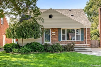 2633 N Wilson Ave, Royal Oak, MI 48073