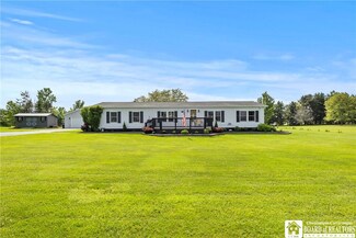 9965 Farel Rd, Fredonia, NY 14063