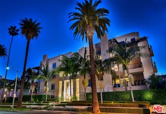 447 N Doheny Dr Unit 302, Beverly Hills, CA 90210