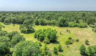 299 Bellwood Lake Ln, Bellville, TX 77418