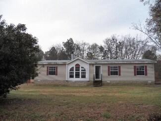 802 Bob Taylor Rd, Moultrie, GA 31768