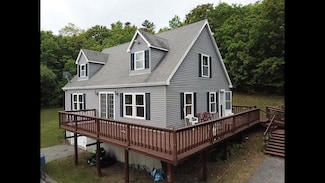 156 Lakeshore Dr, Leeds, ME 04263