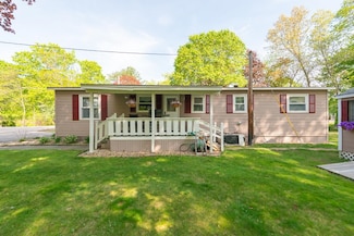 22 Marina Dr, Nashua, NH 03062
