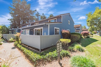 5016 Country Club Dr, Rohnert Park, CA 94928
