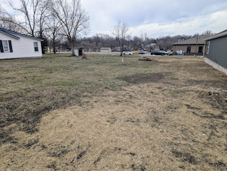 1312 W Fair Play St, Bolivar, MO 65613