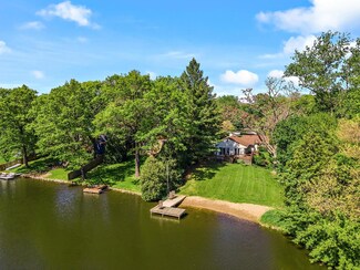 33419 N Greentree Rd, Grayslake, IL 60030