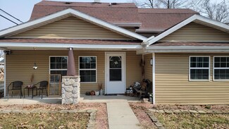 305 S Adams St, Hebron, IN 46341