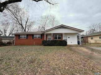 3035 Holiday Dr SW, Huntsville, AL 35805