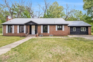 6236 Arbutus Dr, Idlewild, MI 49642