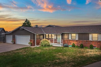 202 N Walnut Ct, McPherson, KS 67460