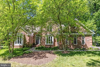 1802 Brookstone Ct, Vienna, VA 22182