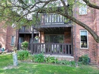 29146 Wellington Rd W Unit 83, Southfield, MI 48034