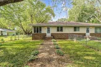 2135 Skillman Ave E, Saint Paul, MN 55109