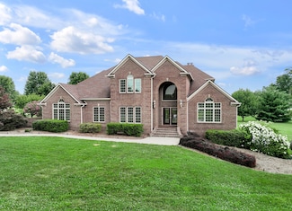1004 Wil Rose Ln, Versailles, KY 40383