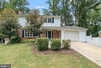 6607 Sandover Ct, Springfield, VA 22152