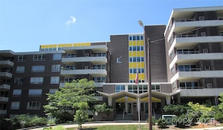 1300 Reece Rd Unit 302, Charlotte, NC 28209