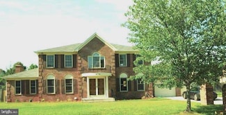 938 Amer Dr, Fort Washington, MD 20744