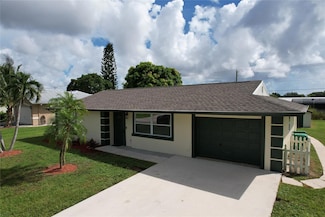 463 NW Ravenswood Ln, Port Saint Lucie, FL 34983