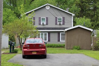 43 Washington Ave, Schenectady, NY 12305