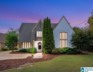 3201 Paige Ln, Vestavia, AL 35243