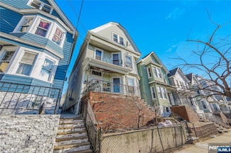 435 N 2nd St, East Newark, NJ 07029