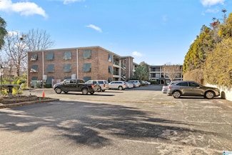 57 Hanover Cir S Unit 319, Birmingham, AL 35205