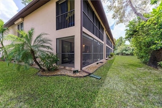 232 Pebble Beach Cir Unit 104, Naples, FL 34113