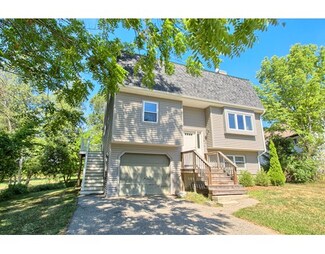 82 Monument St, Haverhill, MA 01832