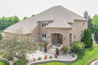 4527 Corktree Rd, Naperville, IL 60564