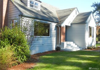 705 Columbia St, Cathlamet, WA 98612