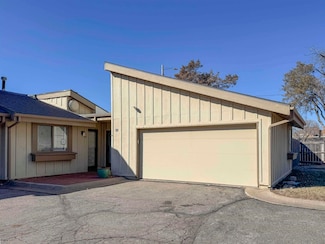 8419 E Harry St, Wichita, KS 67207
