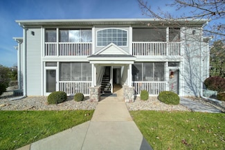 778 W Barrington Cir Unit 75, Jackson, MI 49203