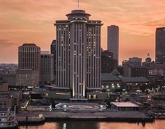 2 Canal St Unit 2201, New Orleans, LA 70130