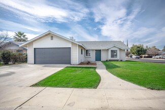 1151 Atkins St, Porterville, CA 93257