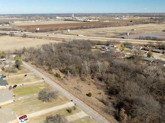 815 S Dogwood Dr, Pauls Valley, OK 73075