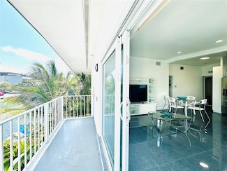 3751 NE 170th St Unit 4, North Miami Beach, FL 33160
