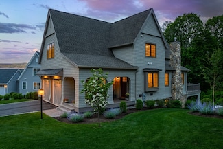 67 Wolcott Woods Ln Unit 67, Milton, MA 02186