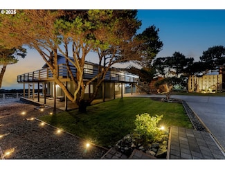 33616 Ophir Rd, Gold Beach, OR 97444