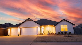11017 SW 32nd St, Yukon, OK 73099