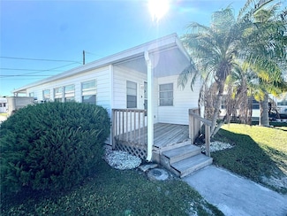 440 Denice Dr, Seminole, FL 33772