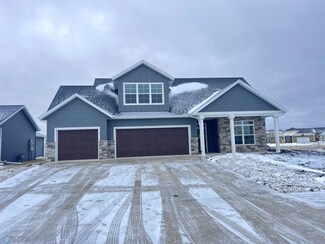 4038 49th Ave S, Fargo, ND 58104