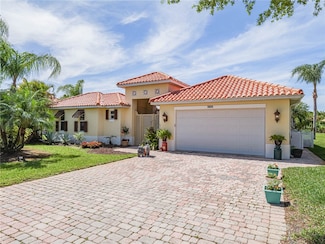 5824 Pine Ridge Cir, Vero Beach, FL 32967