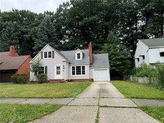 1590 Crest Rd, Cleveland, OH 44121