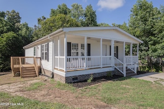 307 Shipmans Pike, Jacksonville, NC 28546