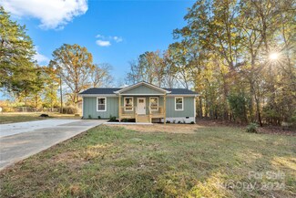 300 Washington Park Rd, Mount Gilead, NC 27306